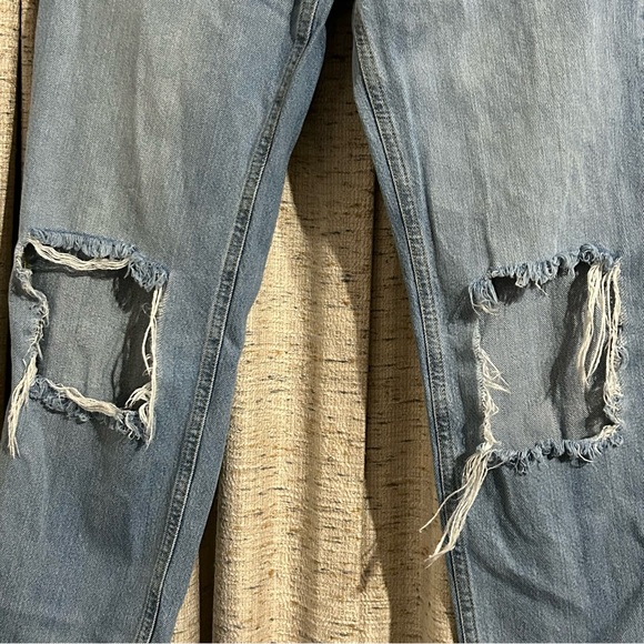 We The Free - Free People Maggie Ripped Crop Straight Jeans - 26 - Picture 3 of 10